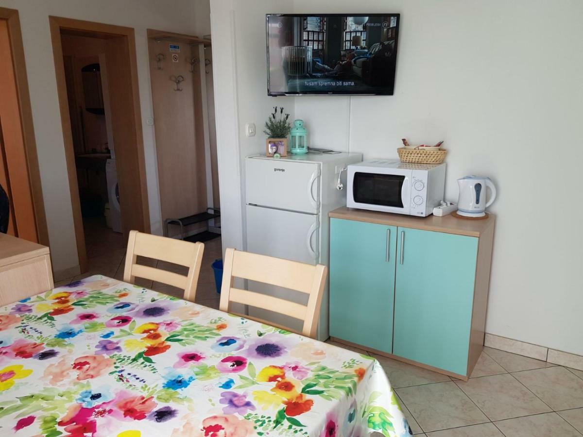 Apartmani Bambi Lun  Zewnętrze zdjęcie